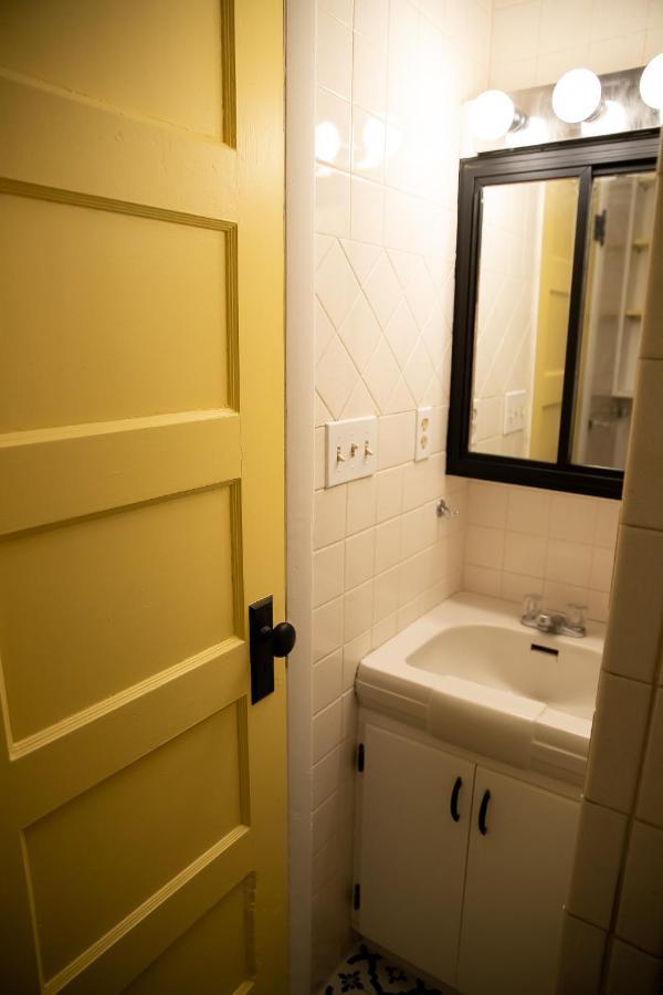 Charming French Studio Apartment Laramie Exterior foto